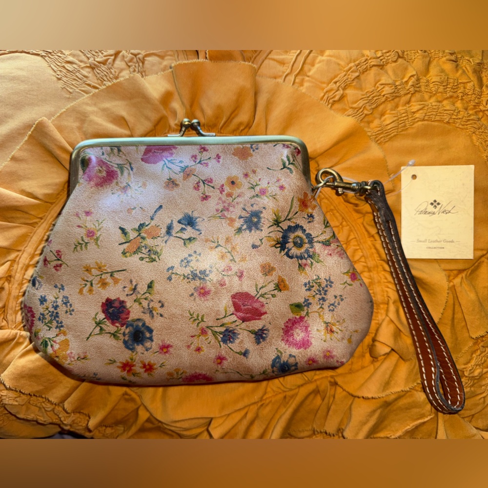 Patricia Nash Floral Print Leather Wristlet Clutch - NWT